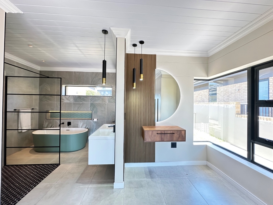 3 Bedroom Property for Sale in Monte Christo Western Cape